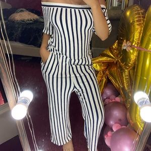 Striped jumpsuit !
